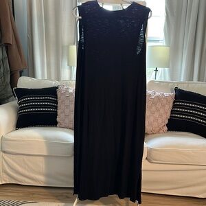 Universal Thread Black Sleeveless Crew Neck Midi Dress